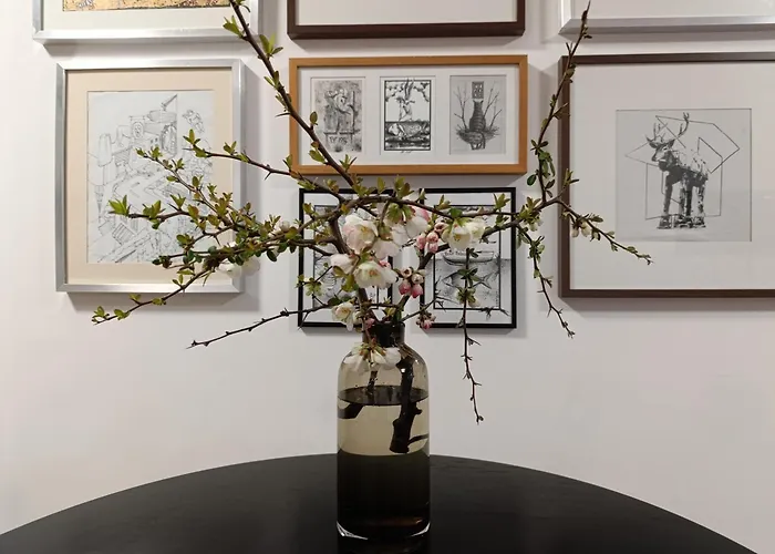 Cosy Design In The Centre شقة نيترا